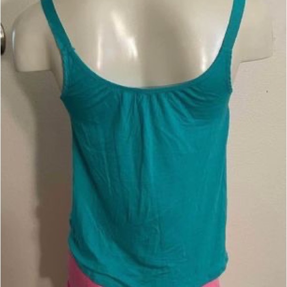 Women’s XS tank bundle (4 items- Express & Lucy brands included) - Picture 3 of 10